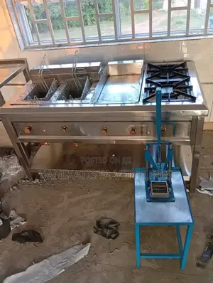 Two Burner Cooker Combined With Gas Deep Fryer and Gas Griddle