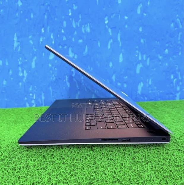 Laptop Dell XPS 15 9570 16GB Intel Core i7 SSD 512GB