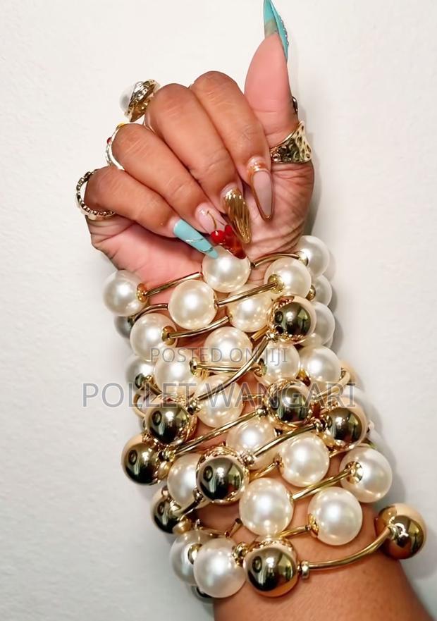 Pearls Bracelets Available - thumbnail 4
