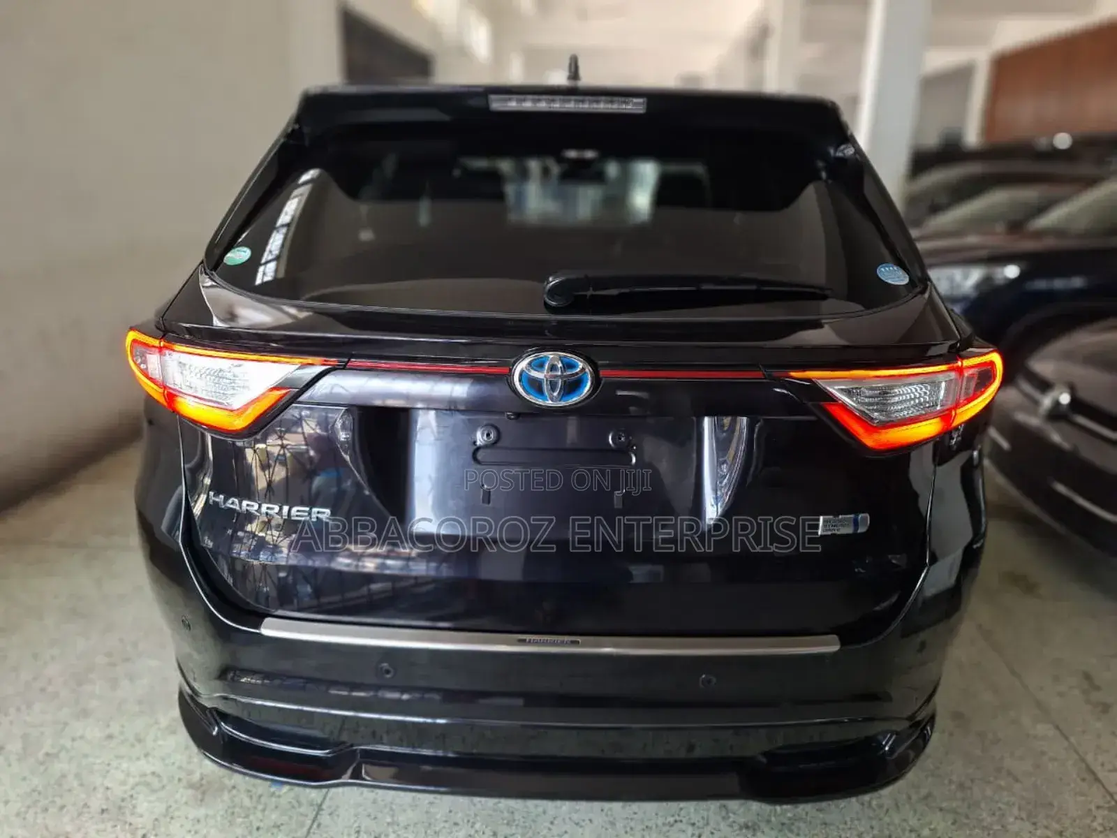 Toyota Harrier 2.5 Hybrid 4WD 2018 Purple