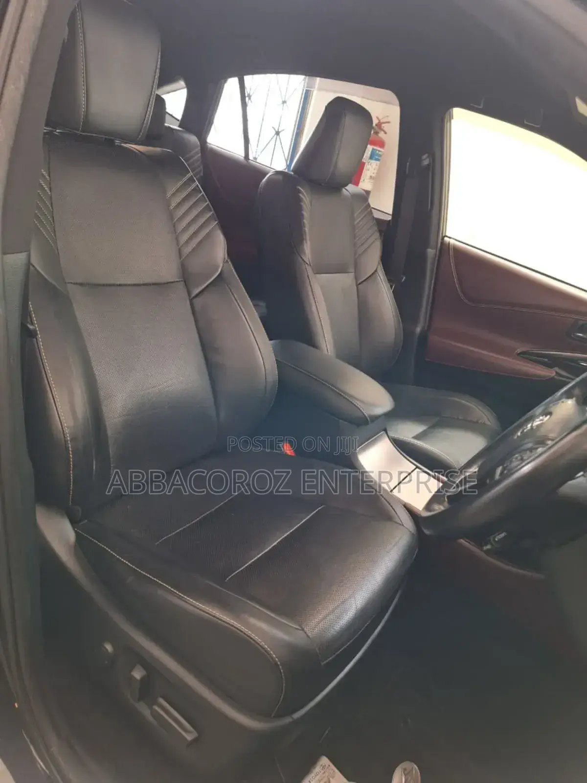 Toyota Harrier 2.5 Hybrid 4WD 2018 Purple