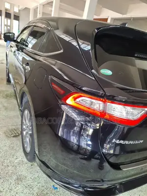 Toyota Harrier 2.5 Hybrid 4WD 2018 Purple