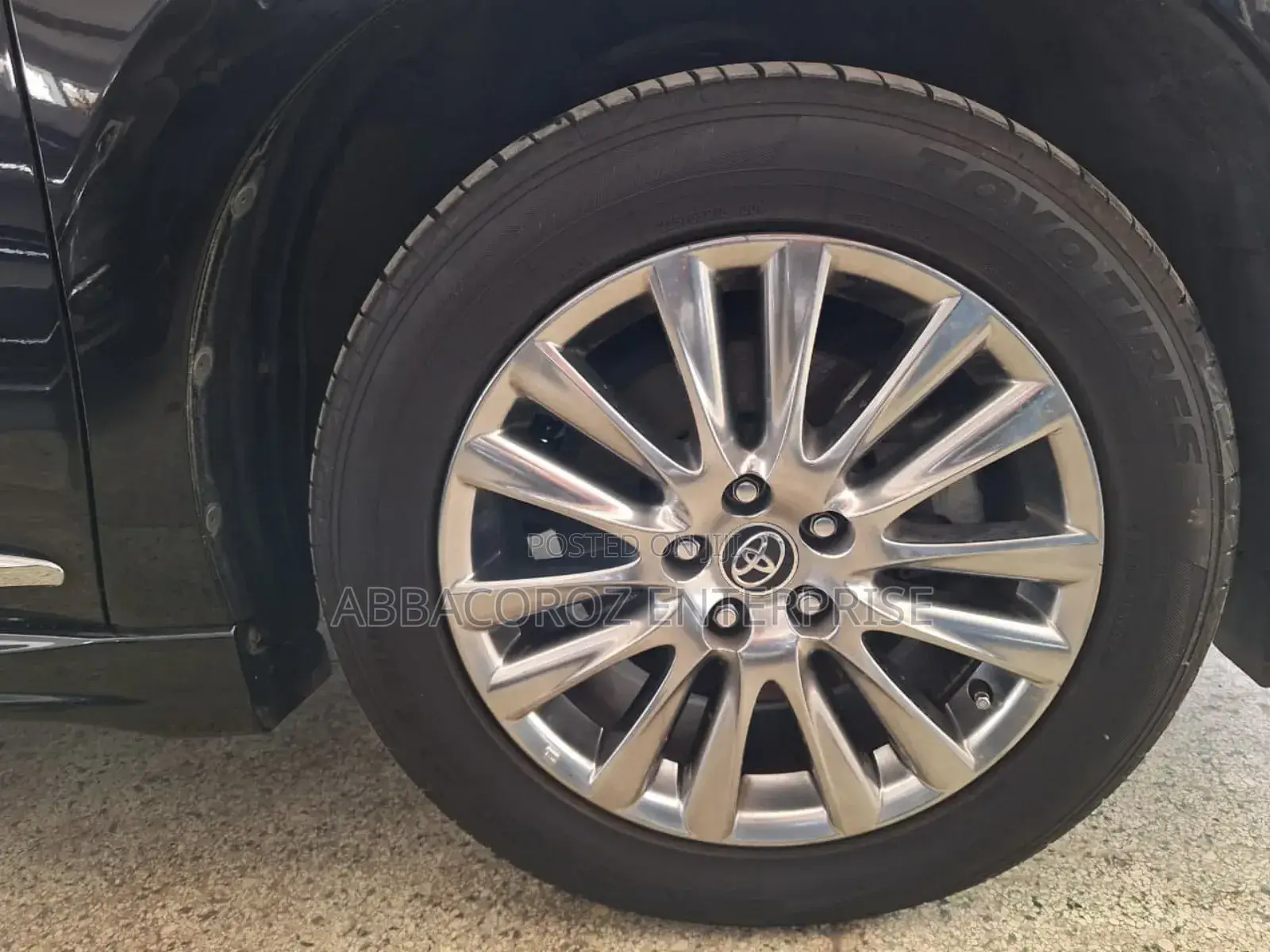 Toyota Harrier 2.5 Hybrid 4WD 2018 Purple