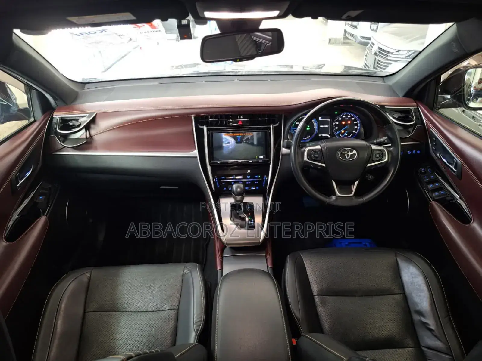 Toyota Harrier 2.5 Hybrid 4WD 2018 Purple