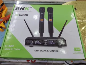 BNK Bk-8200 Is a Dual-Channel Uhf
