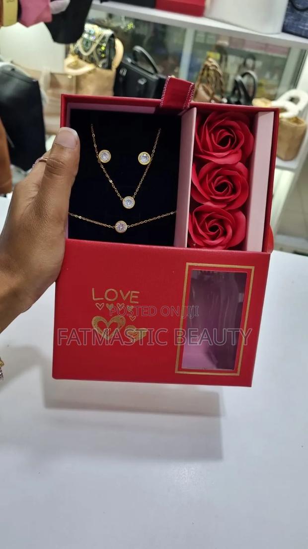 Exclusive Jewellery Set - thumbnail 2