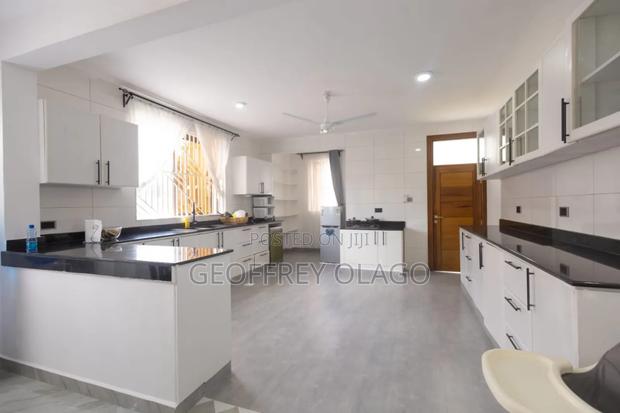 4 Bedroom Villa in Diani - thumbnail 11