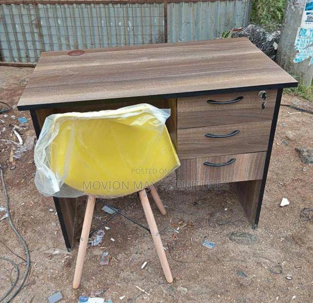Yellow Ottoman Eames +Table - main view