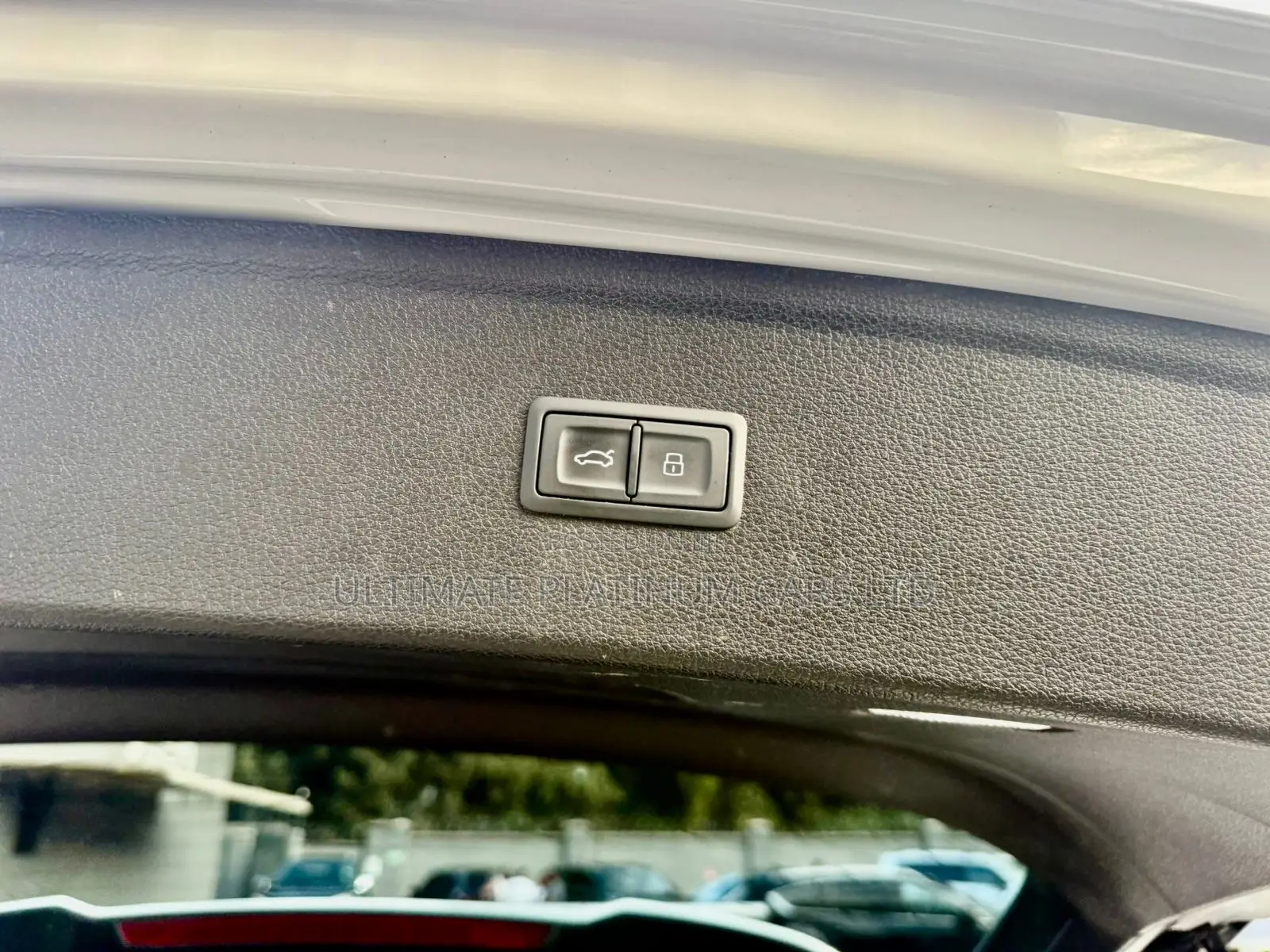 Audi Q5 2.0T Premium AWD quattro 2019 White