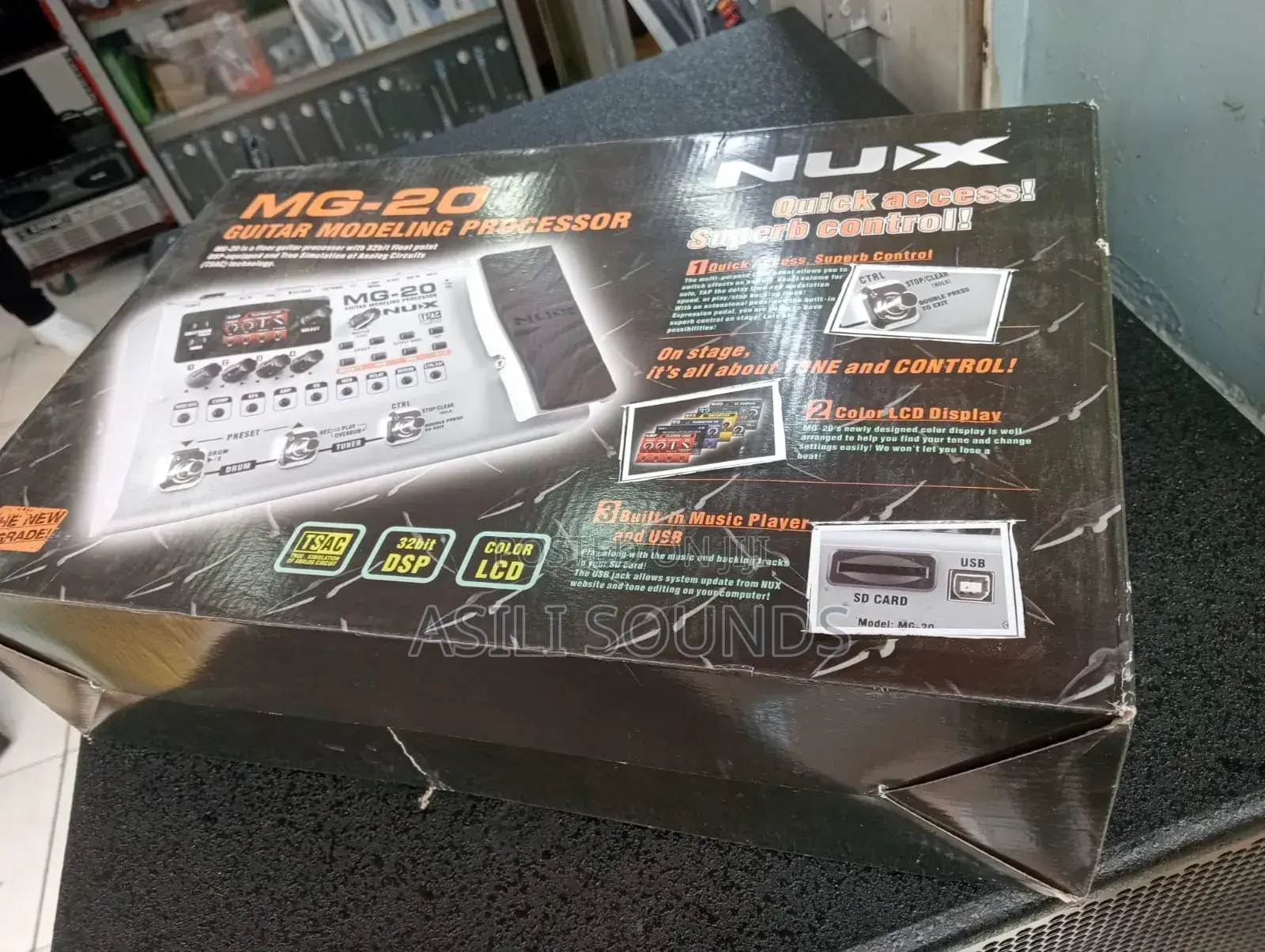 Nux Mg-20 Guitar Modeling Processor.