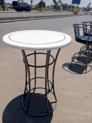 Set of 4 Hotel Restaurant Bar Seats and a Table
