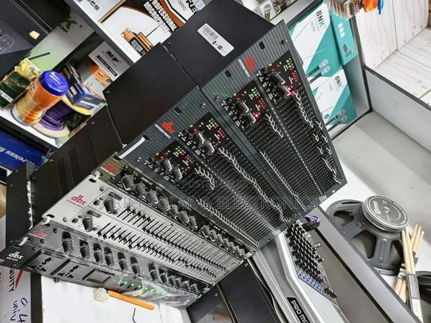 DBX Double Graphics Sound Equilizer - main view