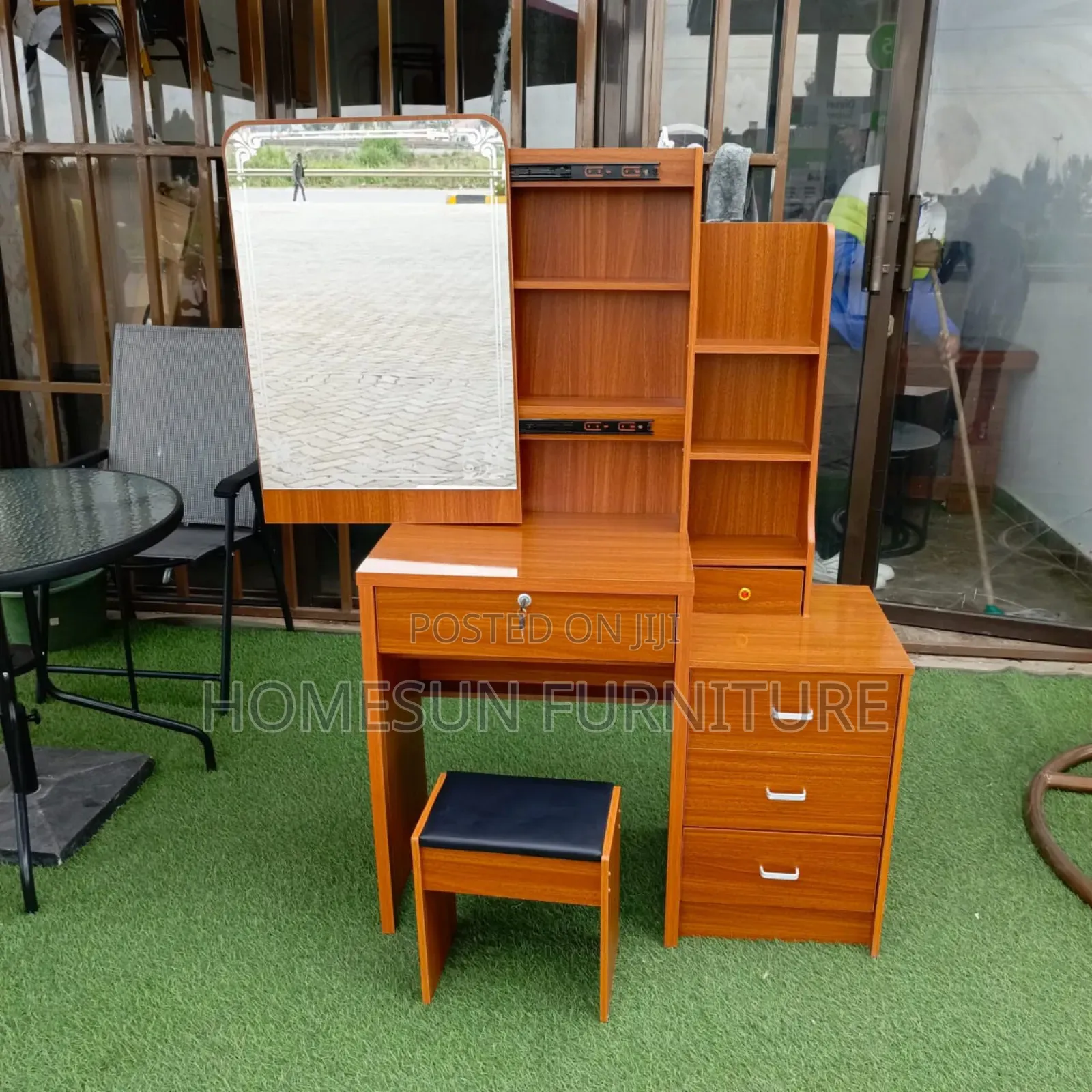Dressing Table Dressing Table