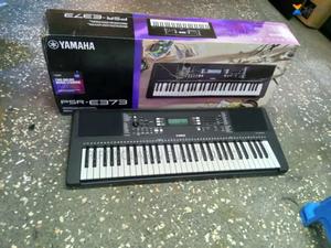 PSR 373 Yamaha Professional Keyboard - thumbnail 2