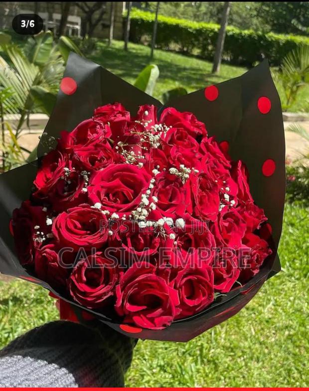 Assorted Valentines Flowers - thumbnail 12