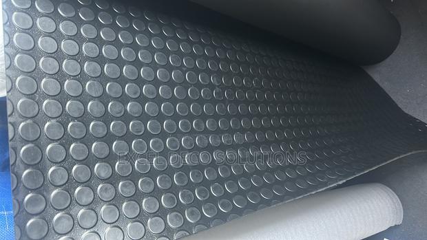 Premium Coin Rubber Mat – Long-Lasting Safety Flooring for All Spaces