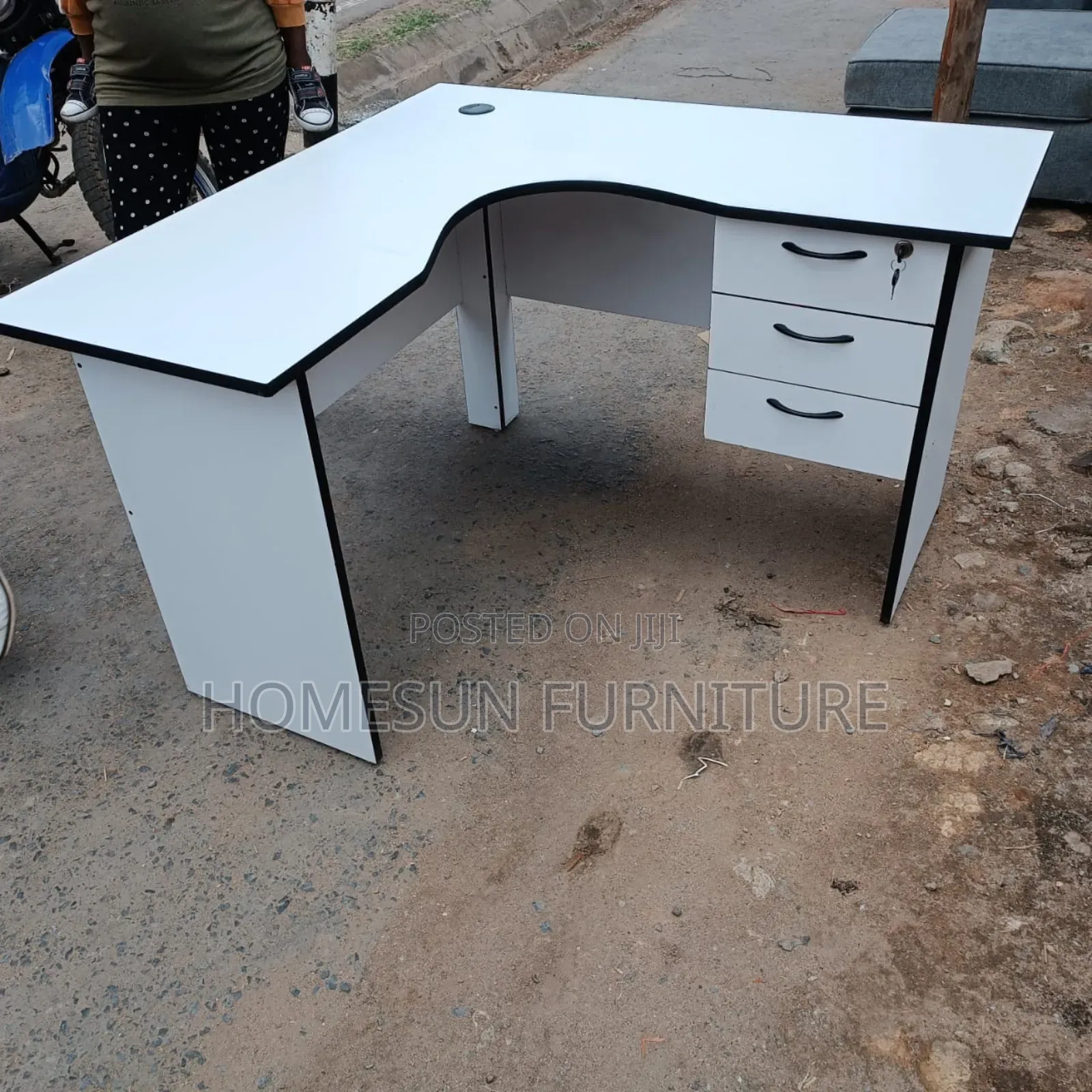 L-shape Study Desk /Office Desk