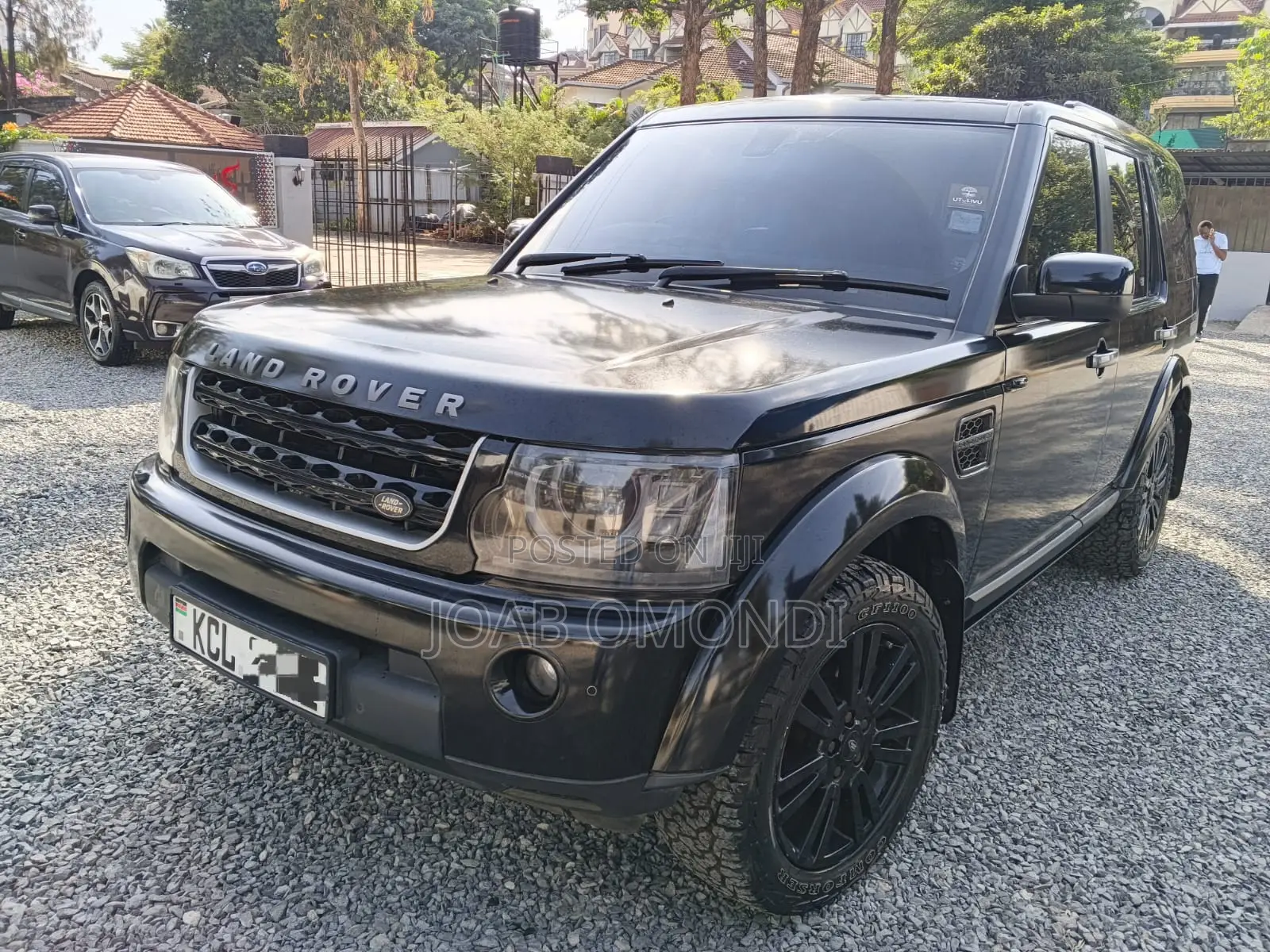 Land Rover Discovery 2010 Black
