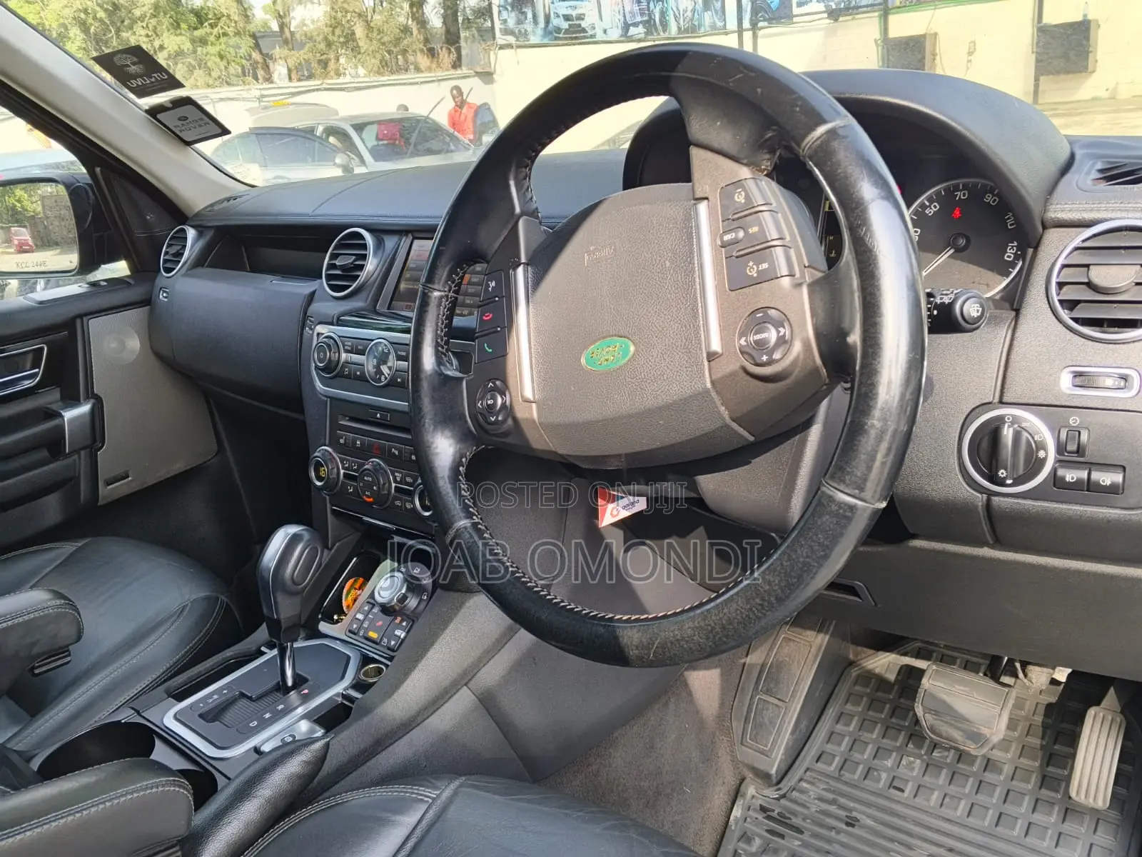 Land Rover Discovery 2010 Black