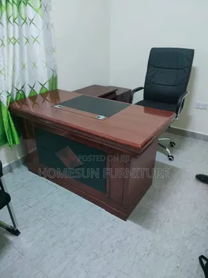 1.4m. Excutive Desk