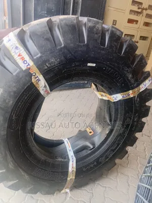 1400-24 Vrotr Tyres Made in India for Industrial Grader.