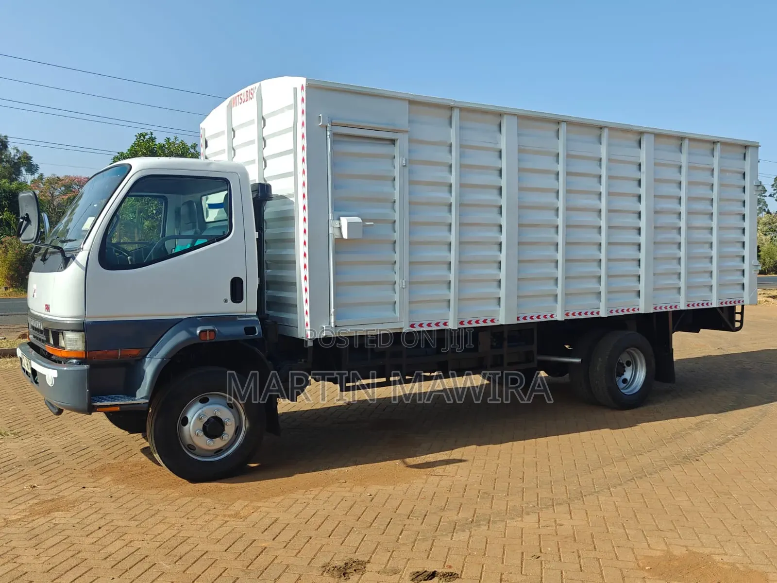 Mmitsubishi Fh Lorry