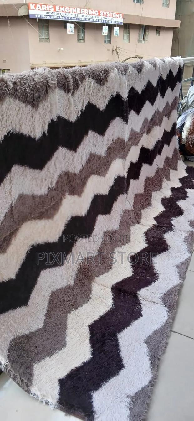 7x10 Premium Soft Shaggy Living Room Carpet - main view