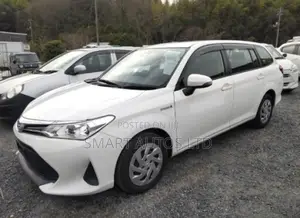 Toyota Corolla Fielder 1.5 Hybrid FWD 2018 Pearl
