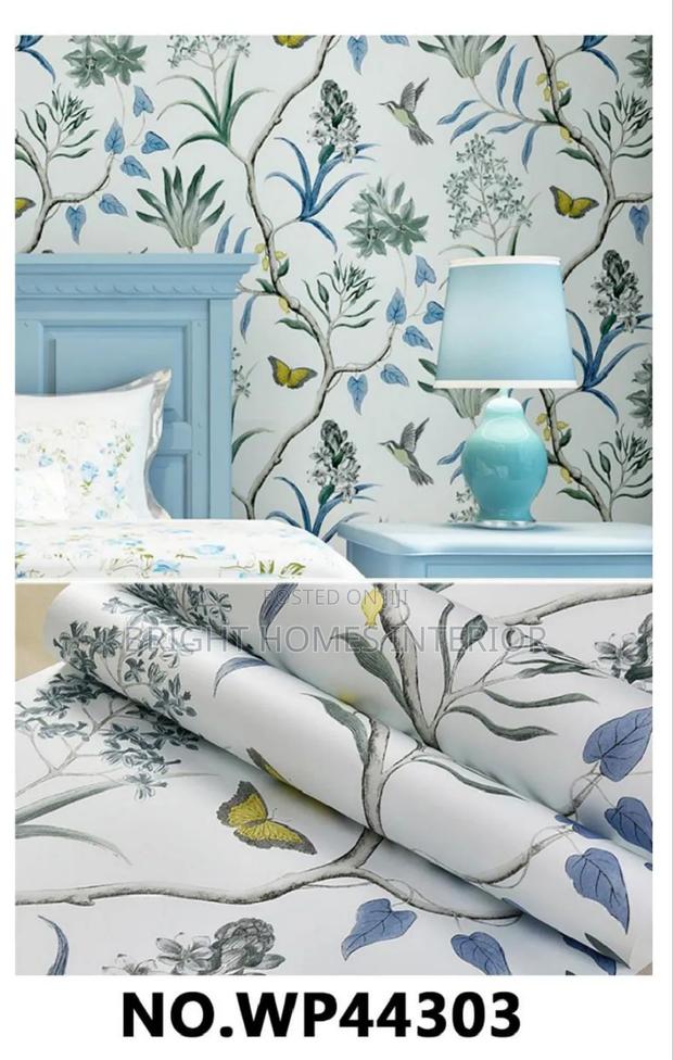 Blue Floral Wallpaper With Flowers