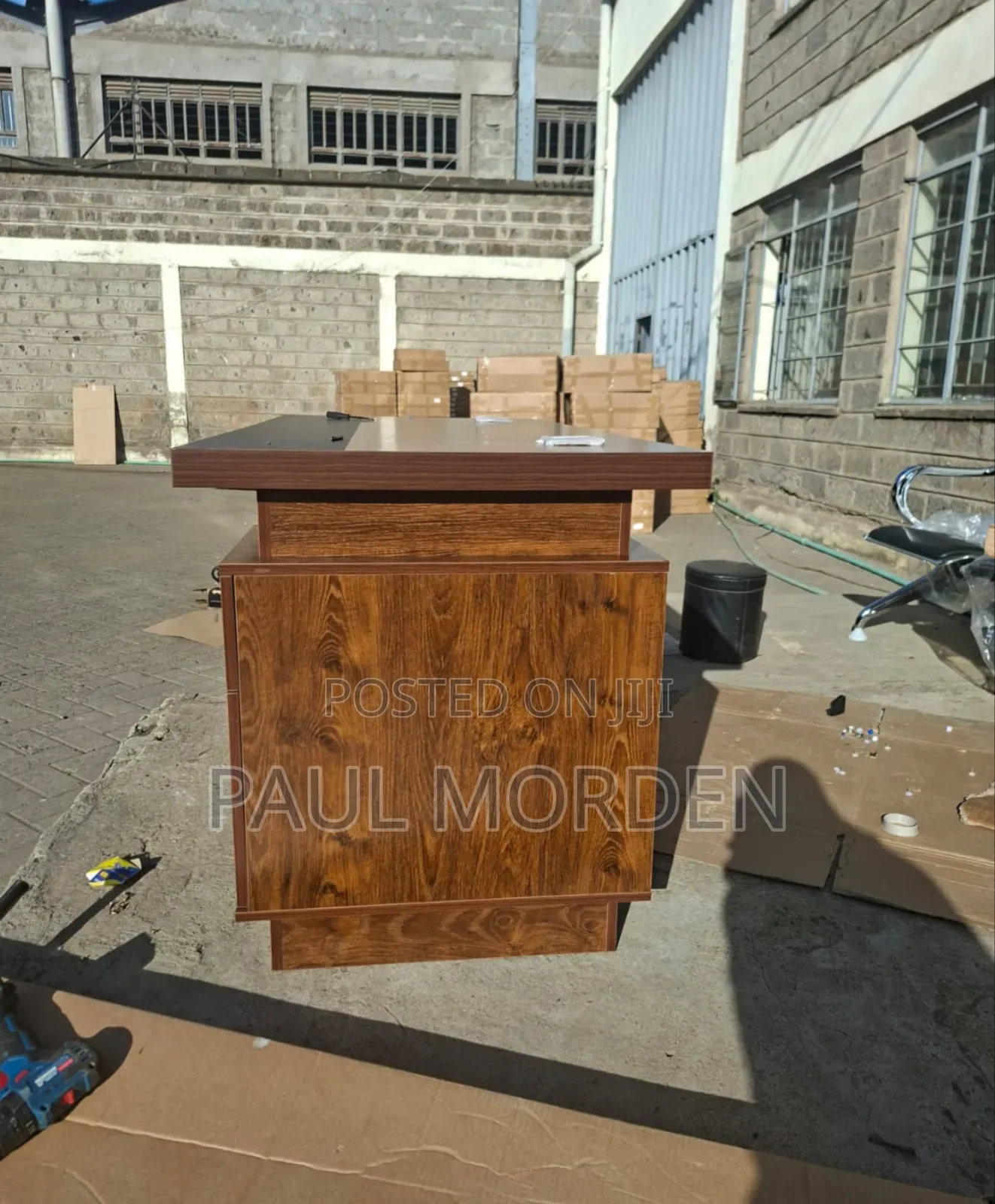 Desk:Premium Wooden Executive Desk With Cabinet