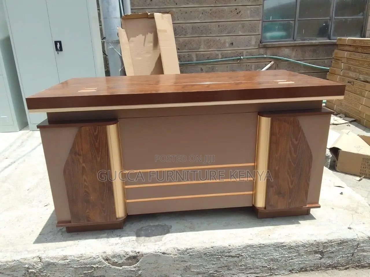 1.4 Meters Executive Office Desk With Drawers