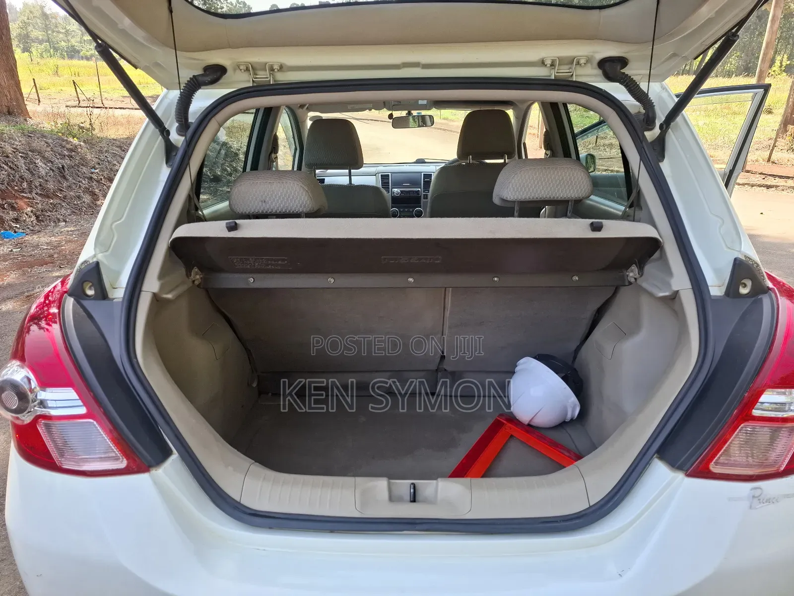 Nissan Tiida 1.5L 16V 2012 White