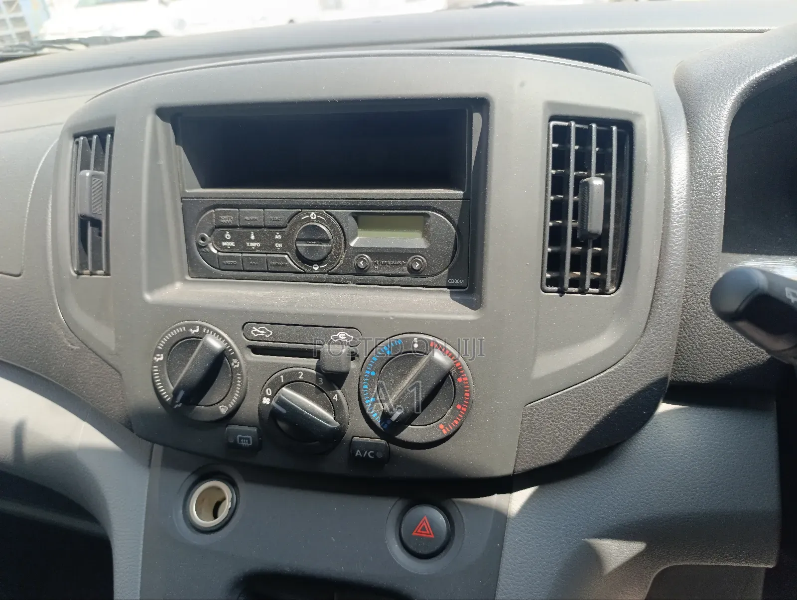 Nissan NV200 2018 White