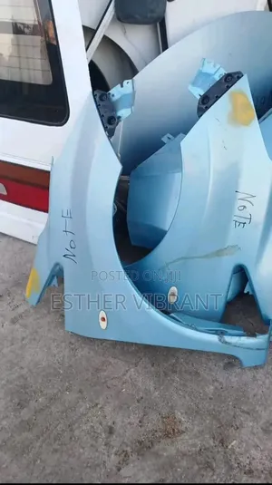 Nissan Note E12 Fenders