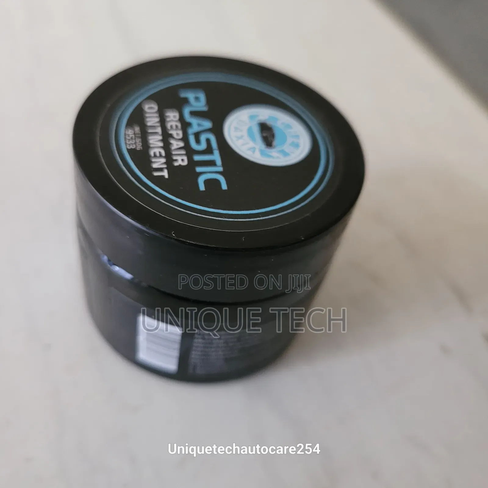 Strong Plastic Adhesive Repair Paste