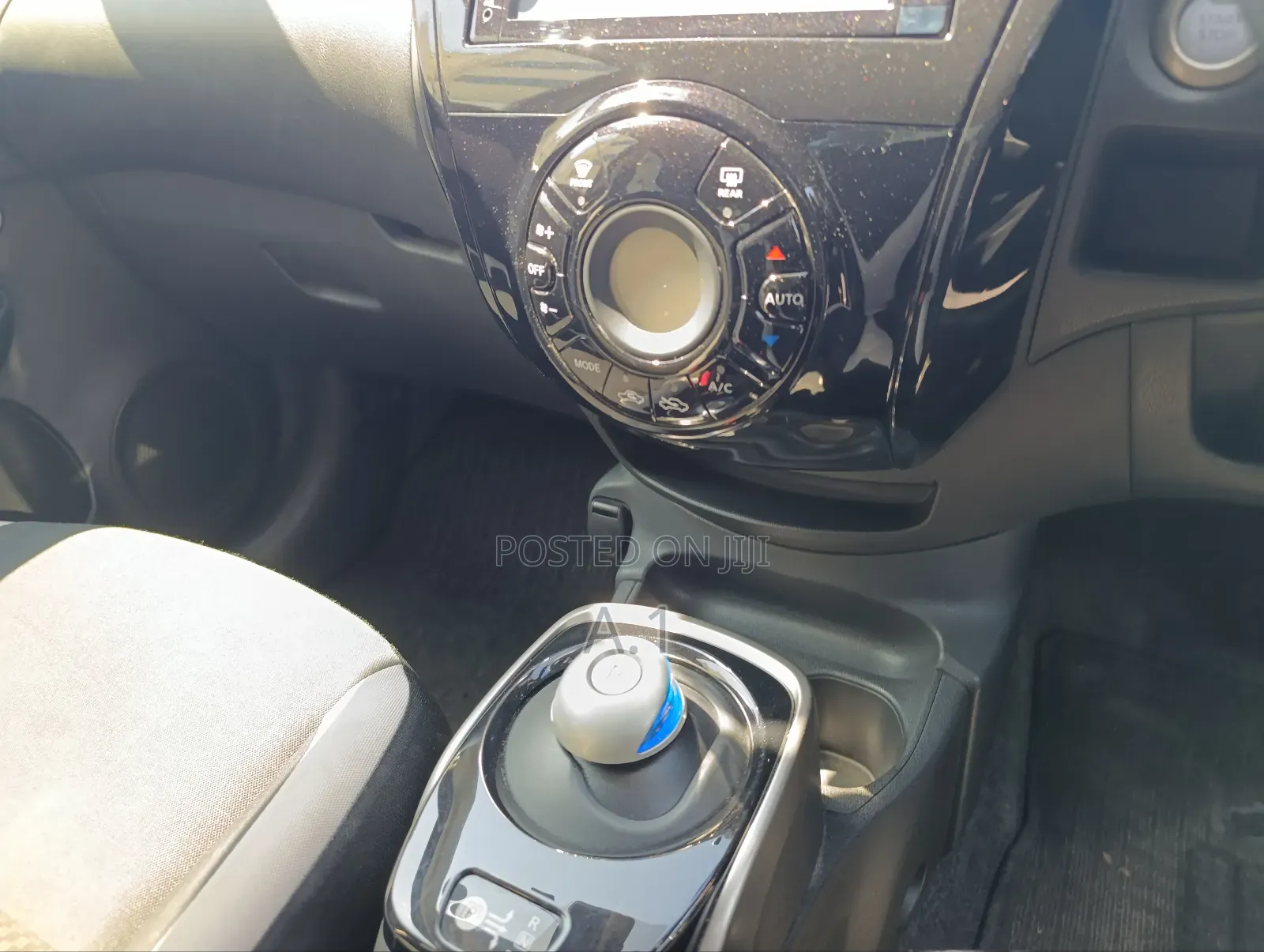 Nissan Note 1.2 Hybrid 2019 Red