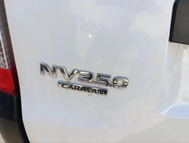 Nissan Caravan (Urvan) 2018 White - thumbnail 5