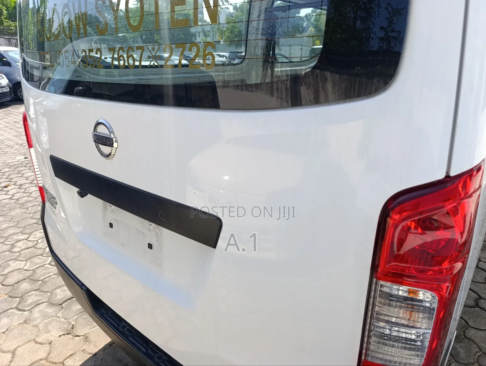 Nissan Caravan (Urvan) 2018 White