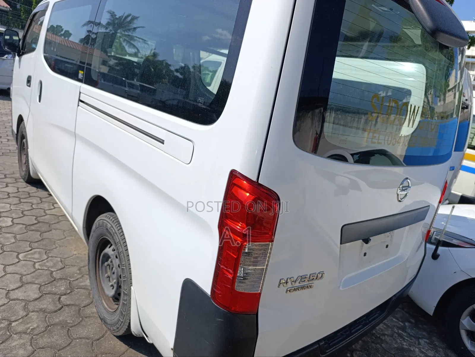 Nissan Caravan (Urvan) 2018 White