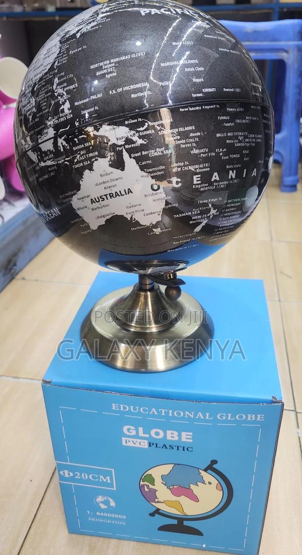 Decorative Globe Decor With World Map - thumbnail 4