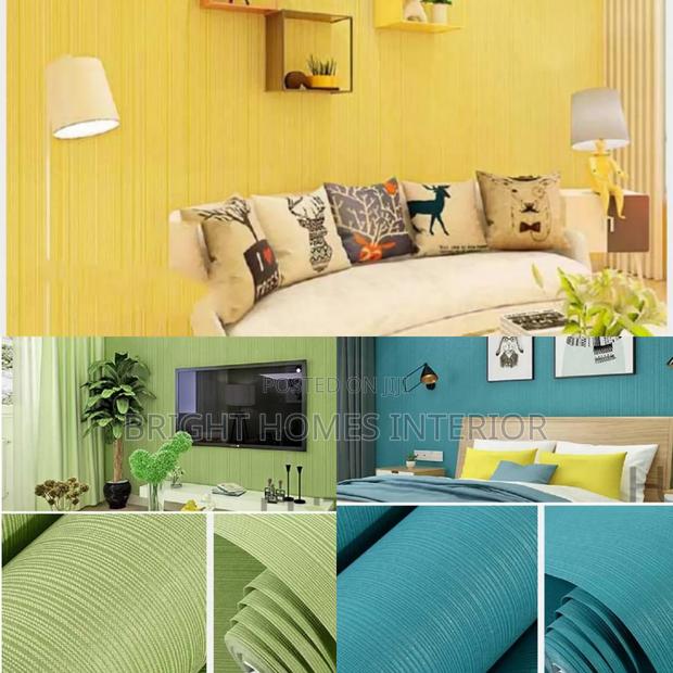 Mastered Yellow Grained Wallpaper