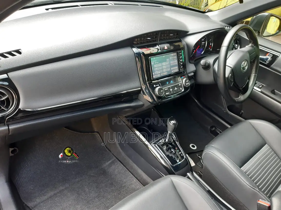 Toyota Corolla Fielder 2018 Blue