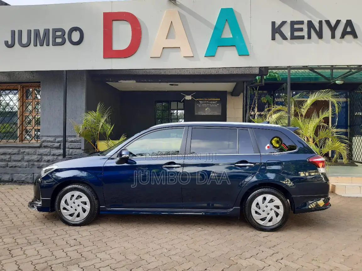 Toyota Corolla Fielder 2018 Blue