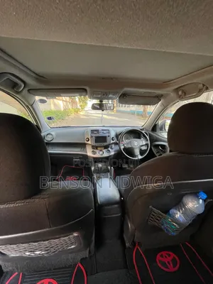 Toyota Vanguard 2009 White