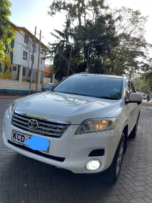Toyota Vanguard 2009 White