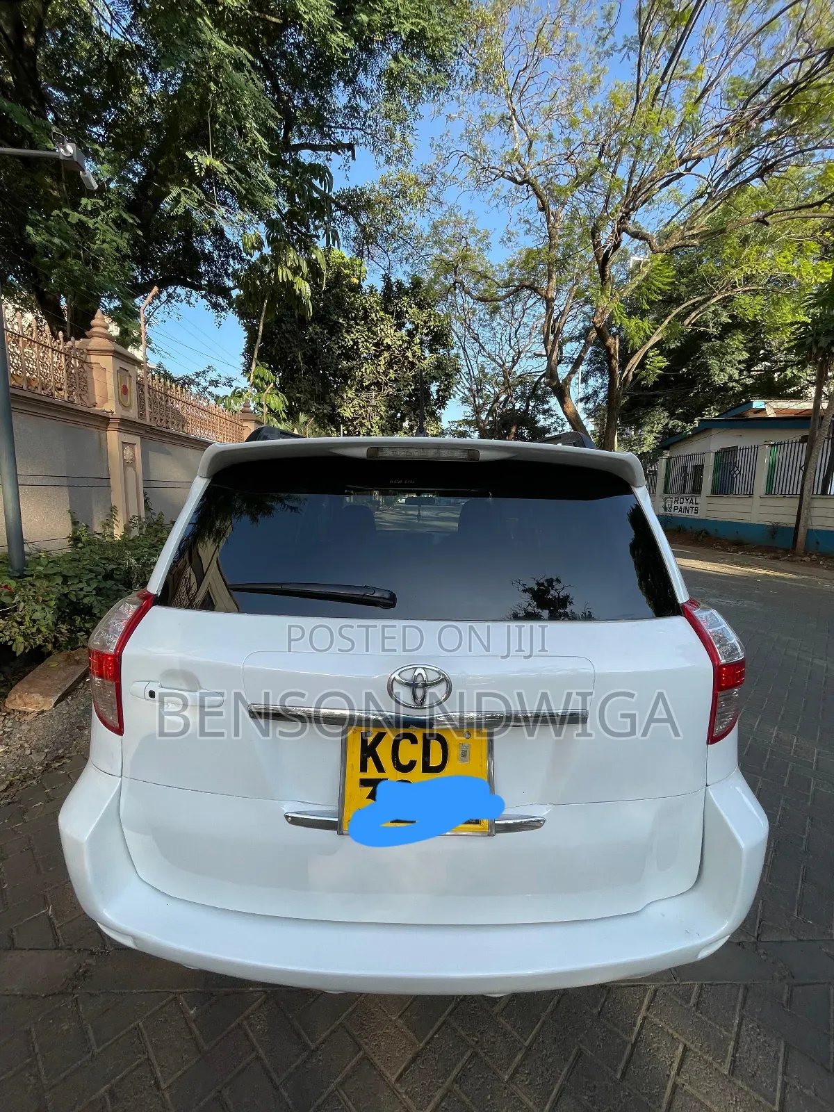 Toyota Vanguard 2009 White