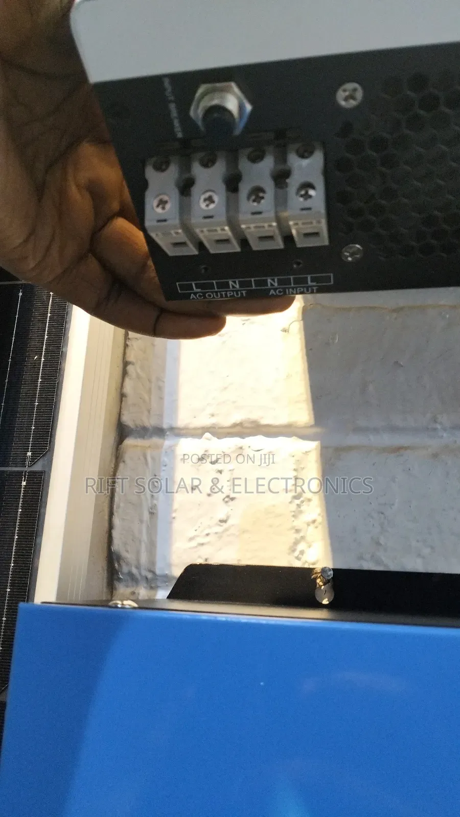2.2kva - 24v Must Hybrid Inverter 60a MPPT - 160 Voc