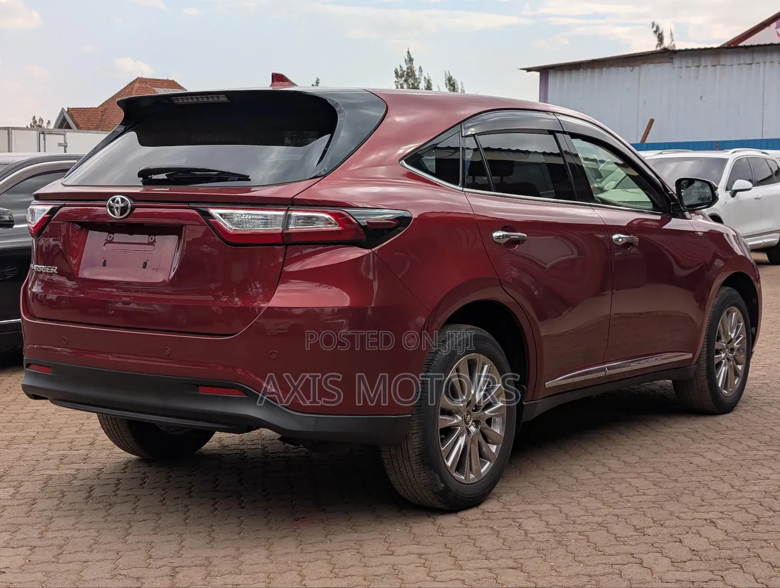 Toyota Harrier 2.0 2018 Red