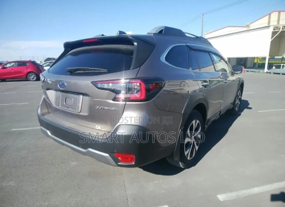 Subaru Outback 2022 Gray