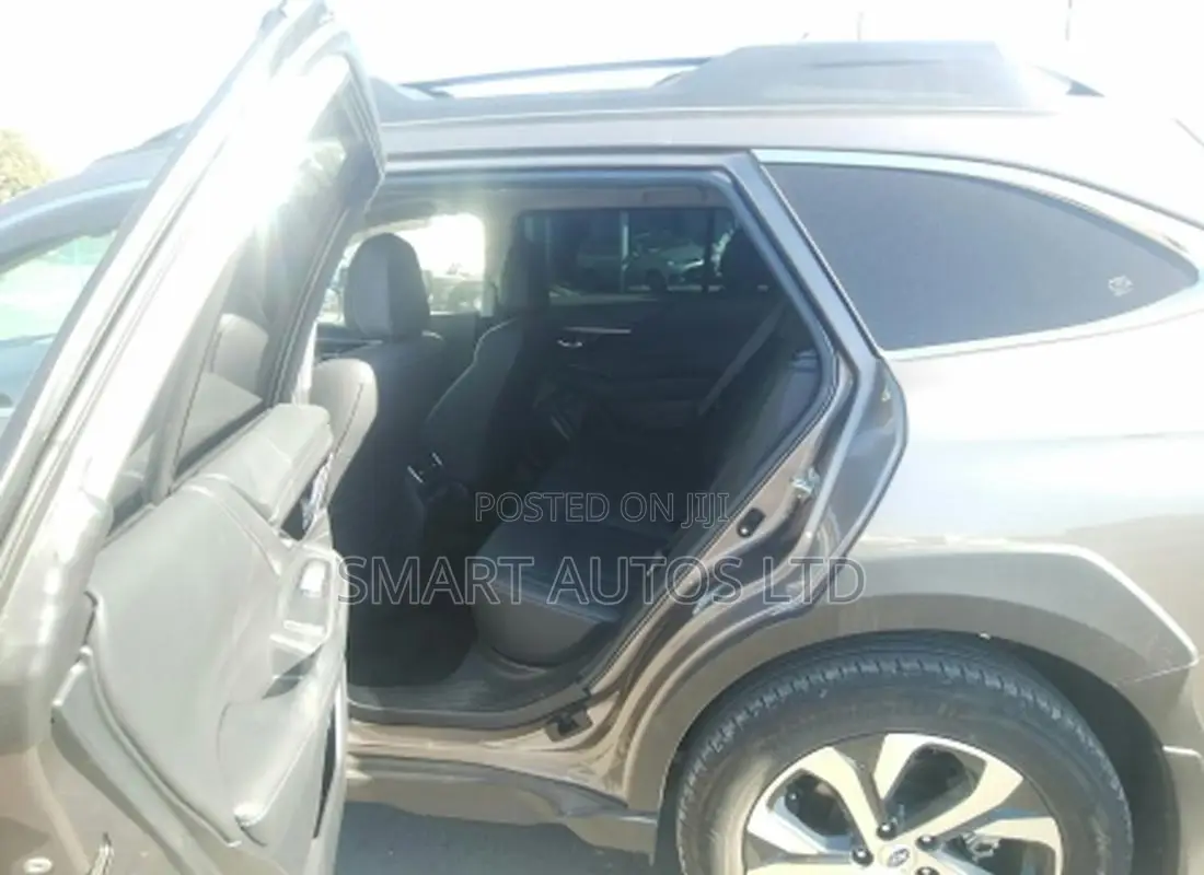Subaru Outback 2022 Gray